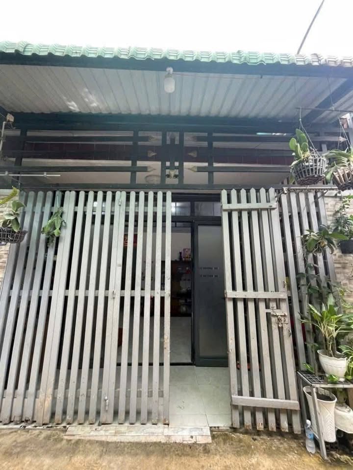 Nhà riêng Hóc Môn 54m² giá 2.65 tỷ - Sổ hồng riêng, chính chủ!