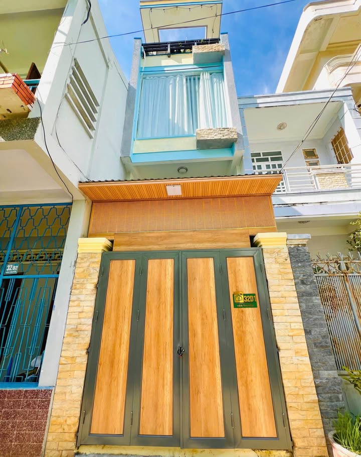 Nhà phố Lộc Thọ, Nha Trang 32m² giá 6.45 tỷ - Đón Tết tuyệt vời gần biển!