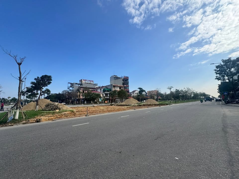 Shophouse cho thuê mặt tiền Võ Nguyên Giáp, đối diện AoneMall - Giá thỏa thuận hấp dẫn!