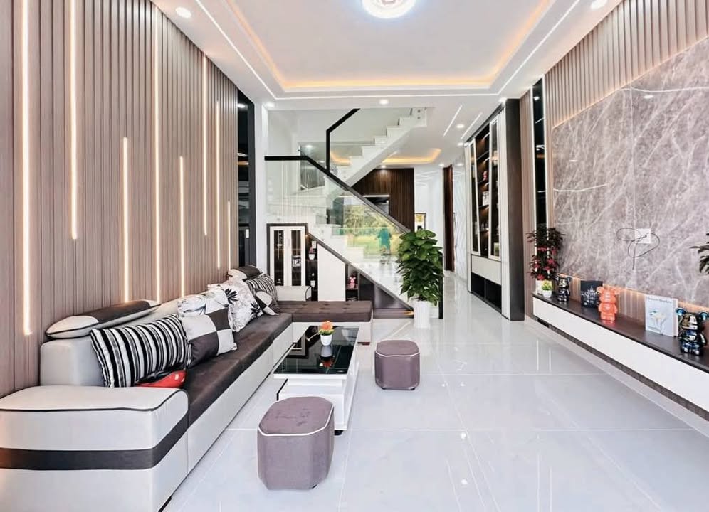 Nhà riêng HXH Tân Kiểng, Quận 7, 79m² giá 8 tỷ - Sổ hồng chính chủ đẹp!