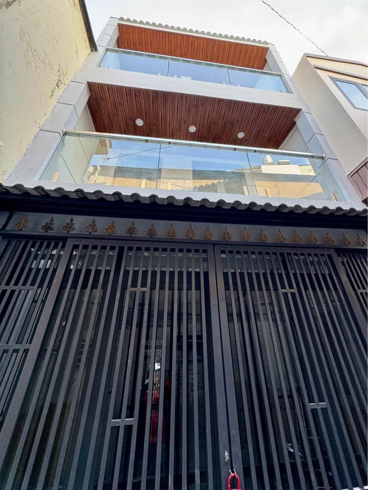 Nhà đẹp 2 tầng hẻm thông Dương Bá Trạc, Quận 8, 44m² giá chỉ 5.4 tỷ!