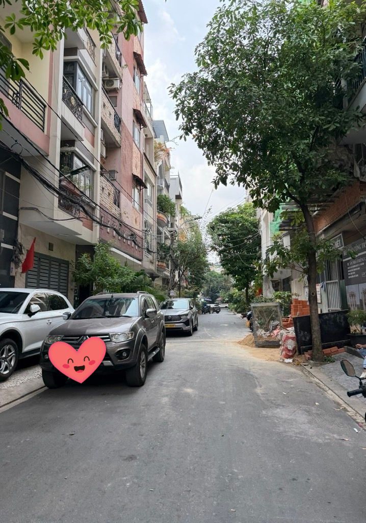 Nhà 4 tầng Thăng Long, Quận Tân Bình 60m² giá 11 tỷ - Đầu tư sinh lời tuyệt vời!