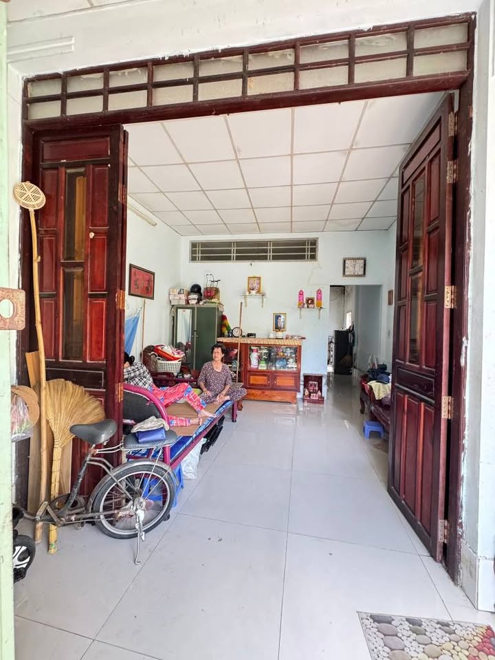 Nhà thổ cư 2 mặt tiền tại Bùi Hữu Nghĩa, 50m² giá 1.2 tỷ - Sẵn sàng vào ở!