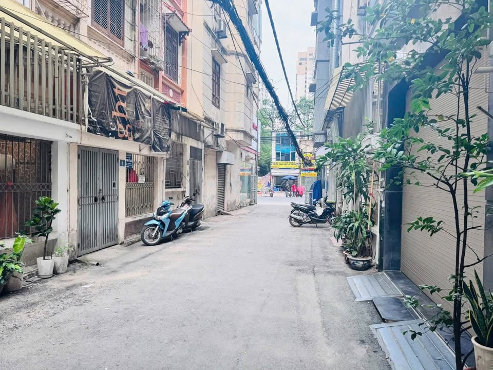 Nhà riêng 54m² tại Thanh Xuân giá 20.8 tỷ - Ô tô tránh, vị trí đắc địa!