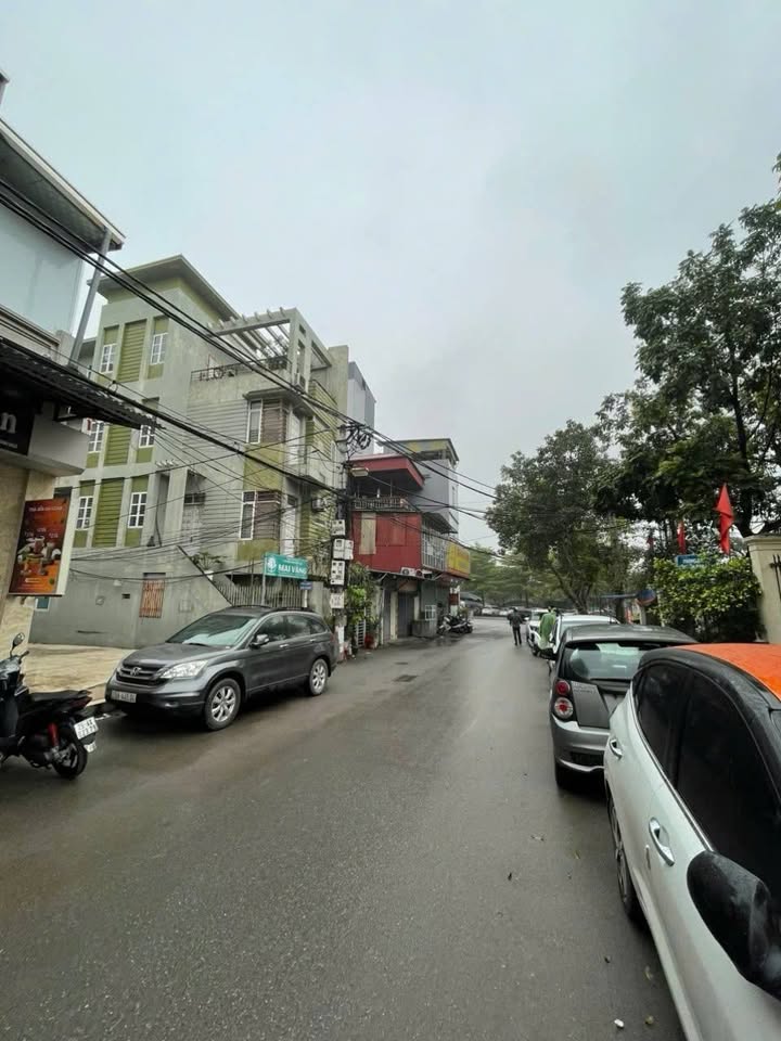 Nhà mặt phố Kim Giang - Thanh Liệt 53m² giá 22 tỷ - Kinh doanh sầm uất, thang máy hiện đại!