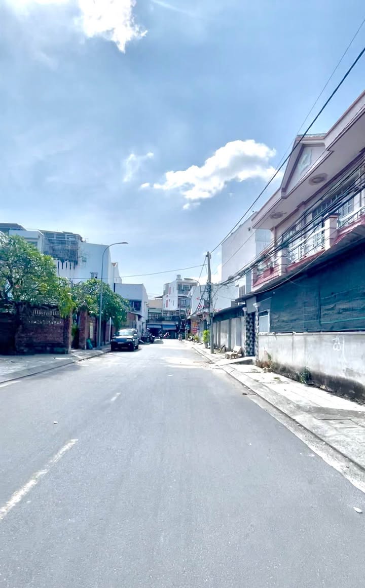 Nhà góc mặt tiền đường Phú Đức, Nha Trang 95m² giá 7.85 tỷ - Vị trí đắc địa gần biển!