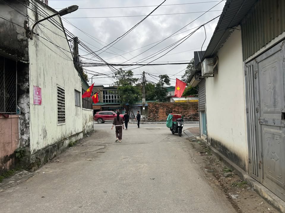 Nhà cấp 4 Phường Đội Cung 86m² giá 3.5 tỷ - Sân rộng, ô tô vào tận nhà!