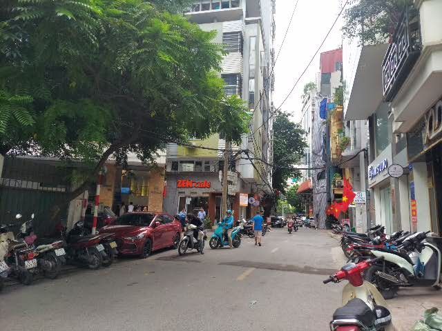 Nhà mặt đường Ô TÔ tránh Quận Thanh Xuân 34m² giá 8.4 tỷ - Kinh doanh sầm uất!