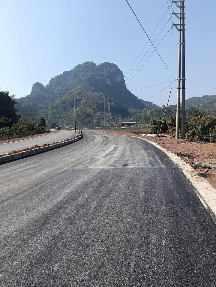 Đất thổ cư chính chủ 117m² mặt đường đôi Chiềng Ngần - Giá 590 triệu!