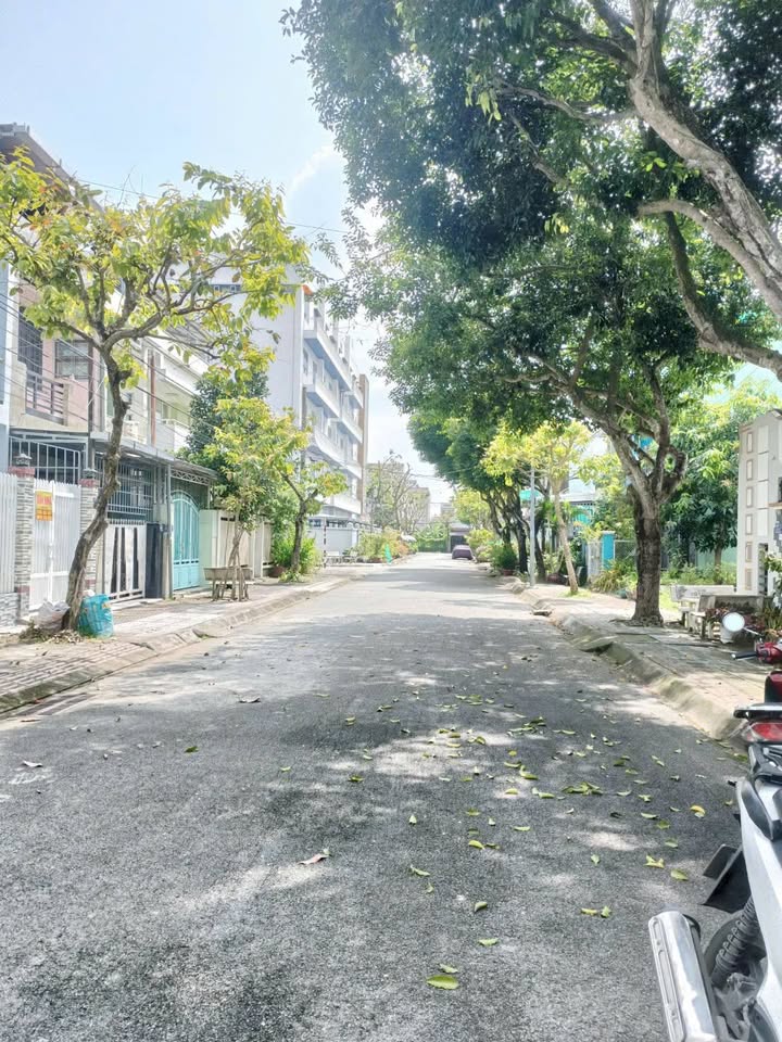 Đất nền khu dân cư Phú Tân, Bến Tre 111.9m² giá 3.3 tỷ - Sổ đỏ chính chủ