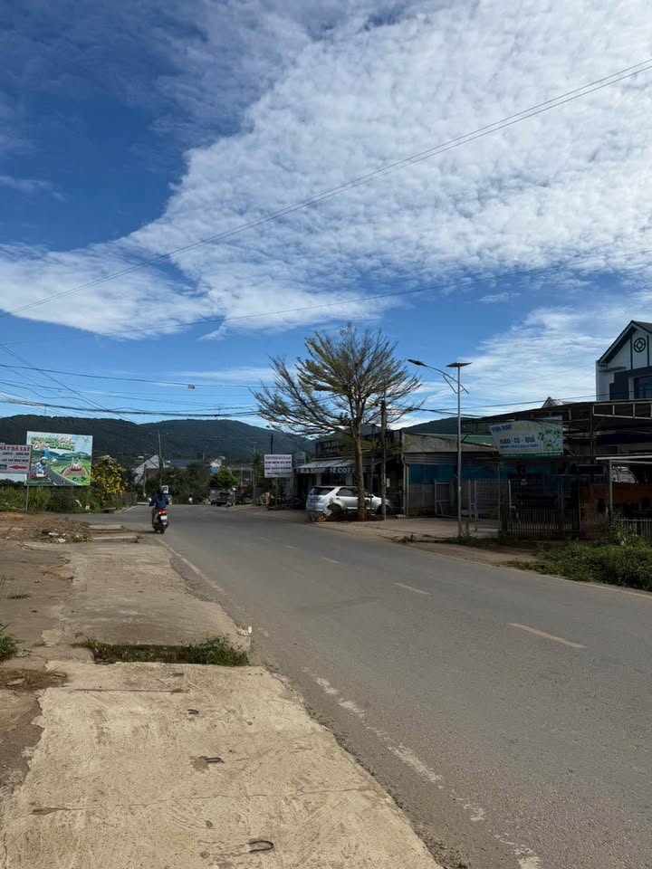 Nhà mặt tiền đường 725, Mê Linh 100m² giá 3 tỷ - Đầu tư sinh lời!