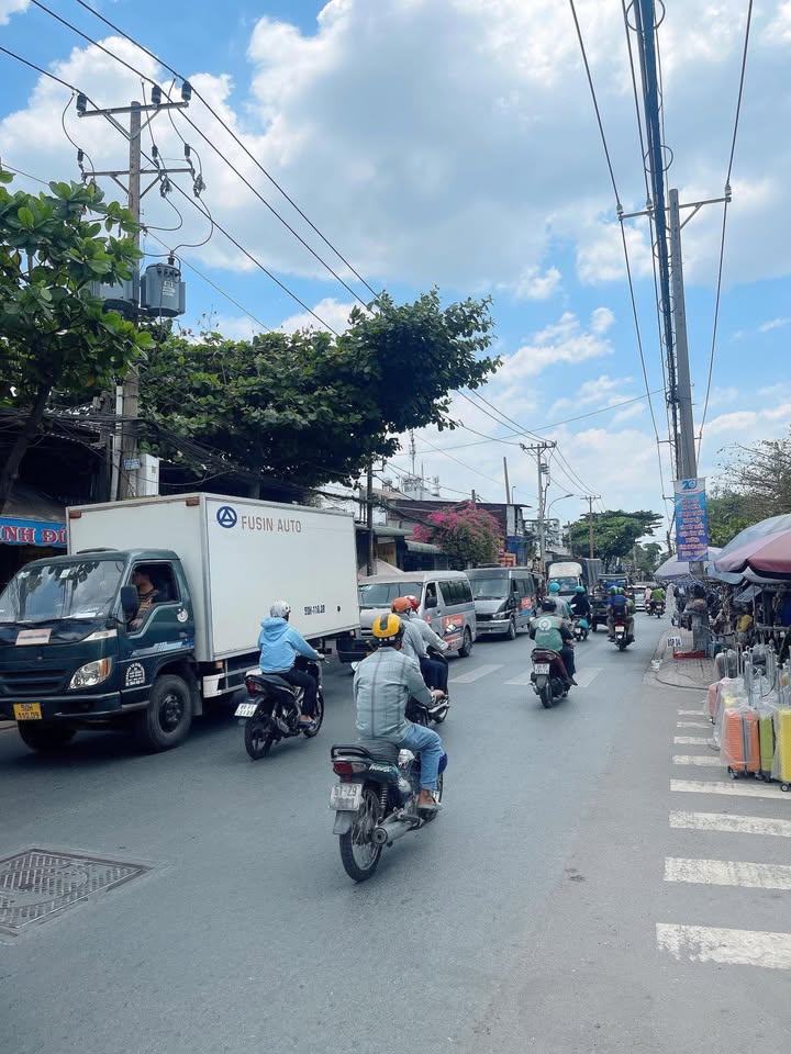 FrontHouse Tân Phú 182m² giá 15 tỷ - Đầu tư sinh lời ngay!