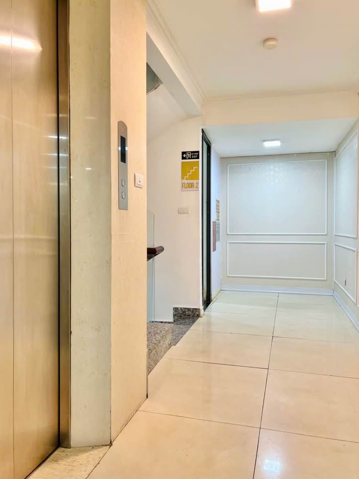 Văn phòng cho thuê 88m² phố Tây Sơn, Đống Đa - Giá 17 triệu, không gian thoáng đãng!