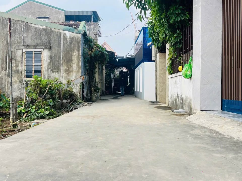 Lô đất đẹp tại phường Vinh Hưng - Diện tích 71.7m² giá 1.68 tỷ - Đường ô tô vào tận nơi!