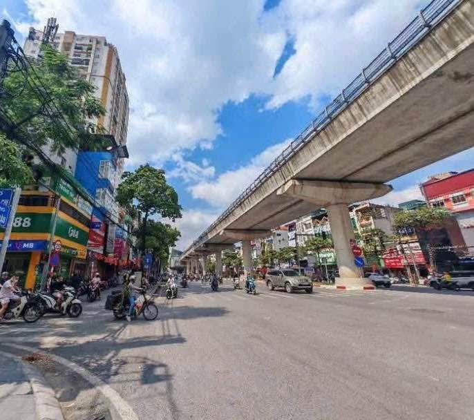 Nhà đẹp Cầu Diễn 34m² giá 8.15 tỷ - Kinh doanh sầm uất!