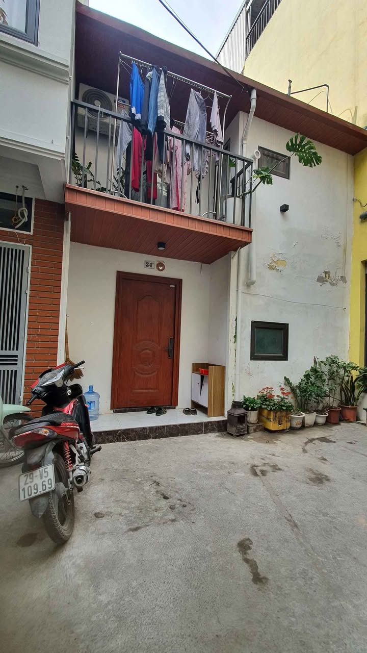 Nhà 2 tầng tại Phường Quang Trung, Hà Đông 35m² giá 6 tỷ - Vị trí trung tâm thuận tiện!