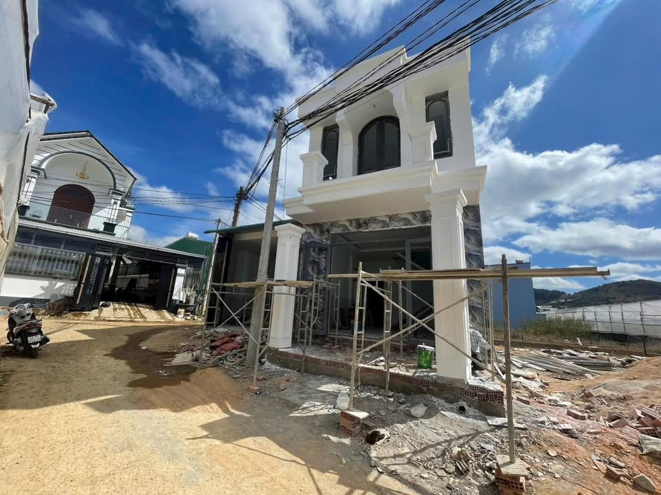 Nhà mới xây tại TT Lạc Dương, 117m², giá 3.5 tỷ - Sổ riêng chính chủ!