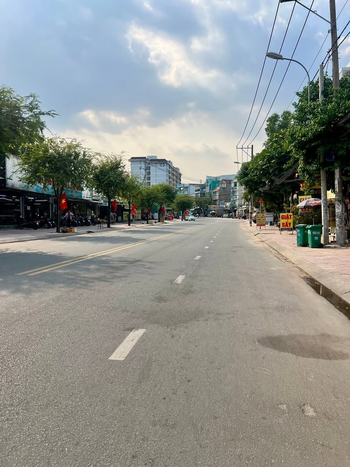 Đất vàng Hiệp Phú Thủ Đức 105m² giá 10.5 tỷ - Đầu tư lý tưởng!