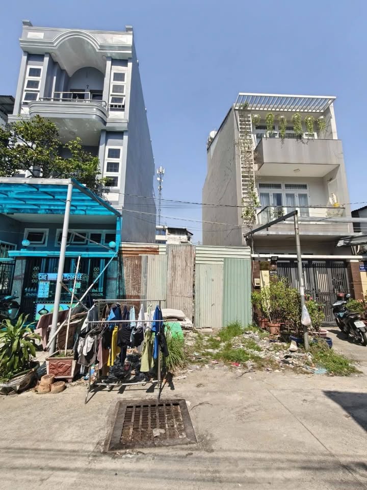 Đất nền 70m² hẻm 12m, sát mặt tiền Dương Quảng Hàm - Đầu tư sinh lời ngay!