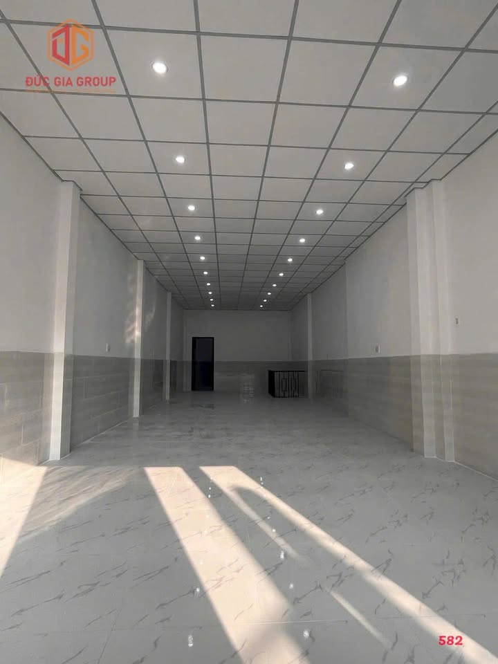 Nhà mặt tiền Nguyễn Văn Hoa, Biên Hòa 110m² giá 8.7 tỷ - Đầu tư sinh lời ngay!