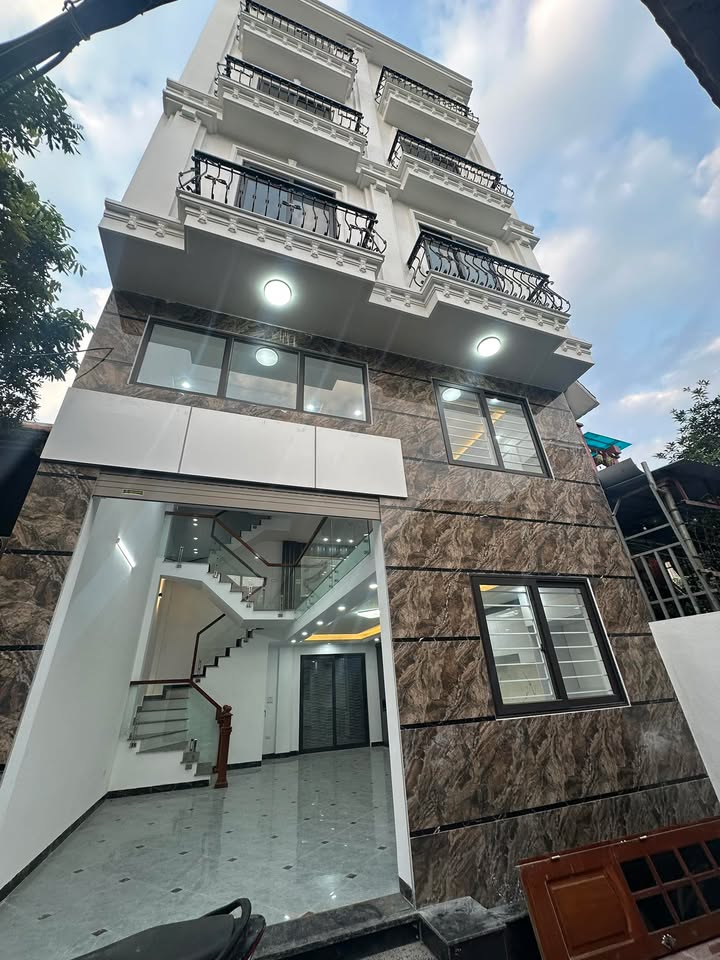 Nhà Ngũ Hiệp - Thanh Trì 45m² giá 6 tỷ - Thiết kế hiện đại, giao dịch nhanh!
