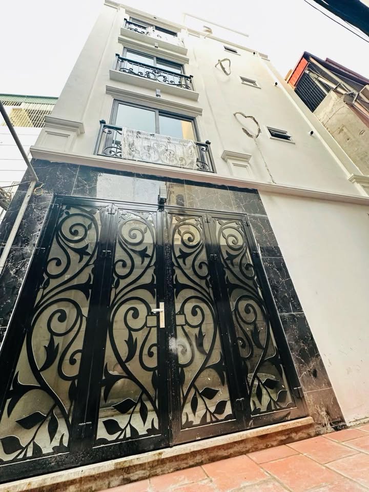 Nhà mới quận Hai Bà Trưng 33m² giá 10 tỷ - Thiết kế hiện đại, sẵn sàng ở ngay!