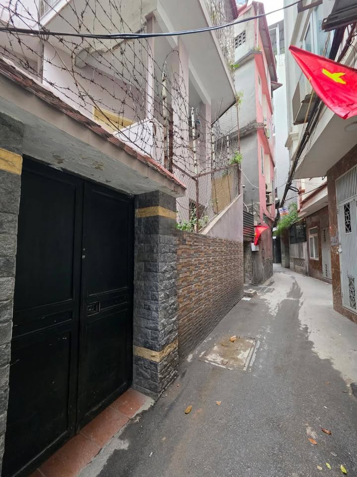 FrontHouse Phố Đông Tác, Đống Đa, 75m² giá 17.9 tỷ - Đầu tư sinh lời cao!