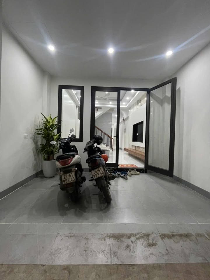 Nhà đẹp phố Lương Thế Vinh 66m² giá 12.8 tỷ - Đầy đủ nội thất sang trọng!