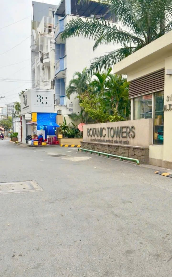 Nhà Phú Nhuận 100m² giá 17 tỷ - Vị trí kinh doanh đắc địa!