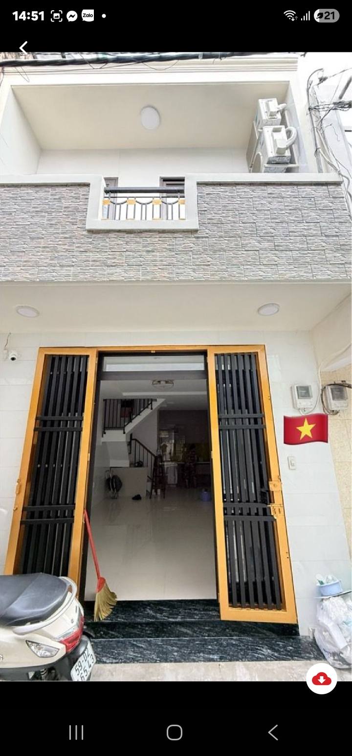 Nhà bán hẻm xe tải Hòa Bình, Tân Phú 34m² giá 5 tỷ - Sẵn sàng vào ở ngay!