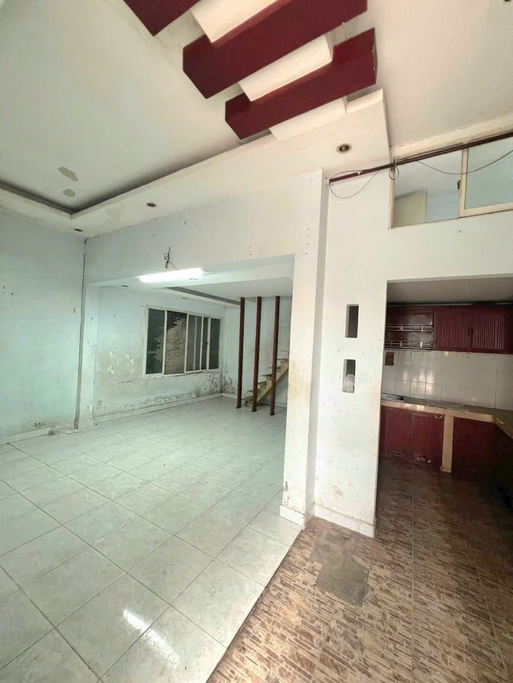 Nhà riêng Hẻm 1 Đường Tân Quý, Quận Tân Phú, 41m² giá 4.5 tỷ - Tiện xây mới ngay!