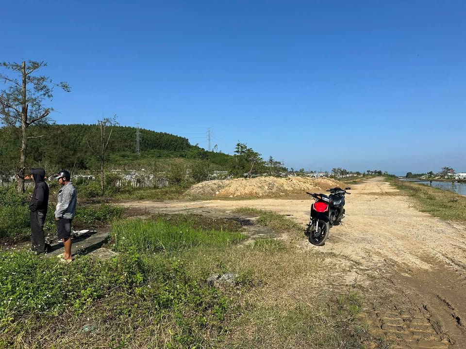 Đất nền 800m² xã Bình Long giá chỉ 130 triệu - Cơ hội đầu tư tuyệt vời!