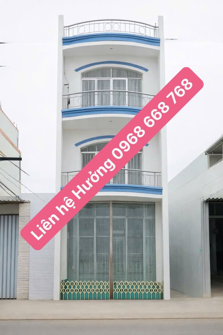 Nhà mặt tiền kinh doanh Trung Mỹ Tây 112m² giá 7.46 tỷ - Cơ hội đầu tư tuyệt vời!