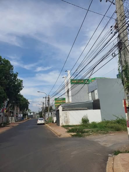 Đất nền mặt tiền Hồ Thị Hương 950m² giá chỉ 3 tỷ - Cơ hội đầu tư tuyệt vời!