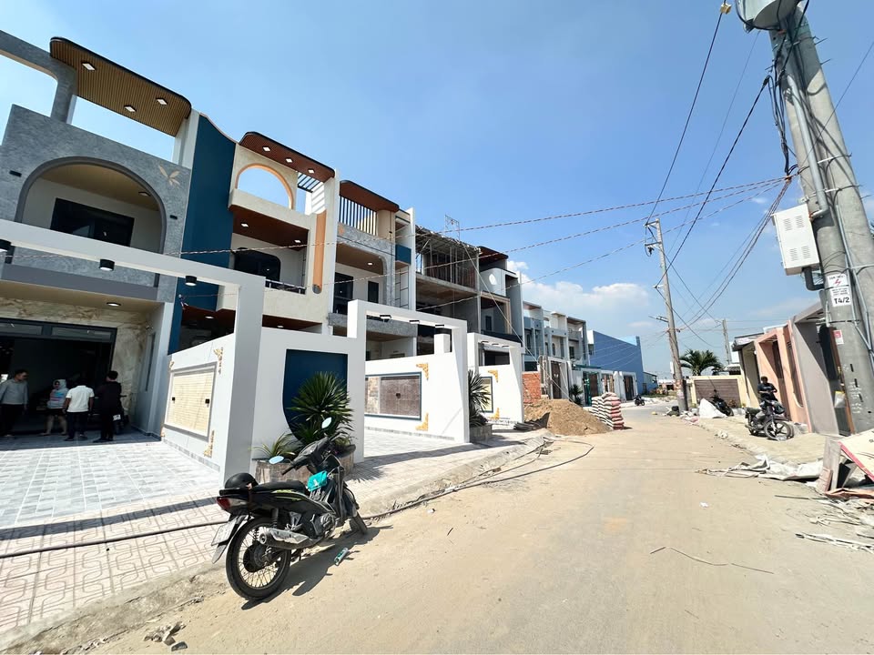 Nhà riêng Bình Chánh 290m² giá 4.58 tỷ - Chính chủ bán gấp!
