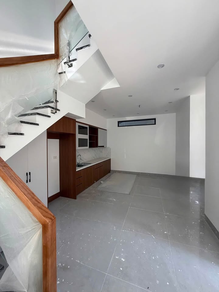 Nhà 3 tầng mới xây tại Đức Hòa Hạ 70m² giá 3.65 tỷ - Công năng hoàn hảo!