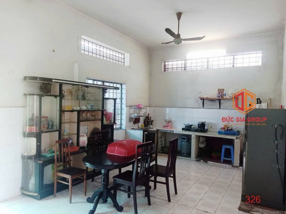Nhà mặt tiền Trương Định, Quận 1, 274m² giá 25.5 tỷ - Đầu tư sinh lời!