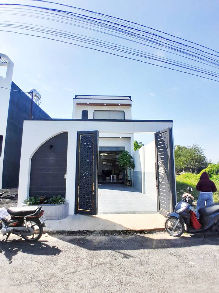 Nhà phố Xã Mỹ Hạnh Nam, Huyện Đức Hòa, 130m² giá 2.85 tỷ - Chính chủ bán gấp!