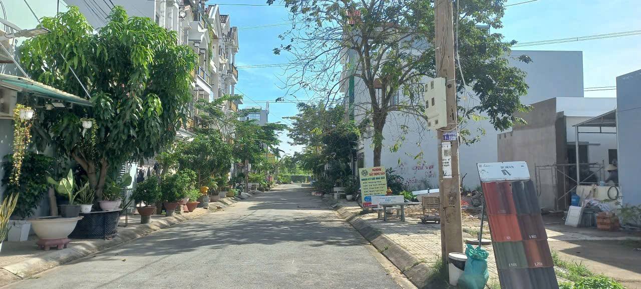 Đất nền KDC Hoàng Hoa Long Hậu 59.62m² giá 2.15 tỷ - Sổ đỏ chính chủ!