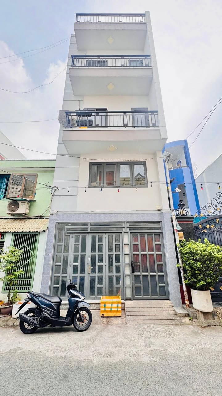 Căn hộ dịch vụ Trịnh Đình Trọng, Tân Phú, 150.6m², giá 17.5 tỷ - Đầu tư sinh lời hấp dẫn!