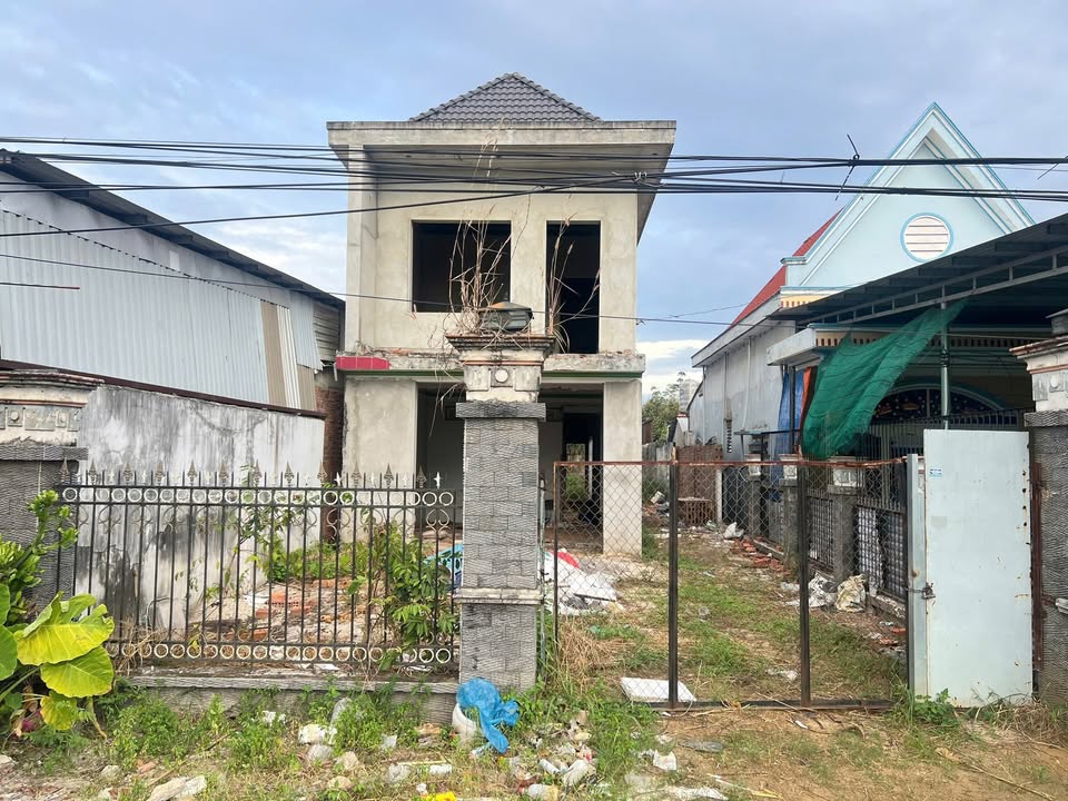 Nhà mặt tiền Quốc Lộ 13, Chơn Thành 240m² - Giá thỏa thuận, hoàn thiện đón Tết!