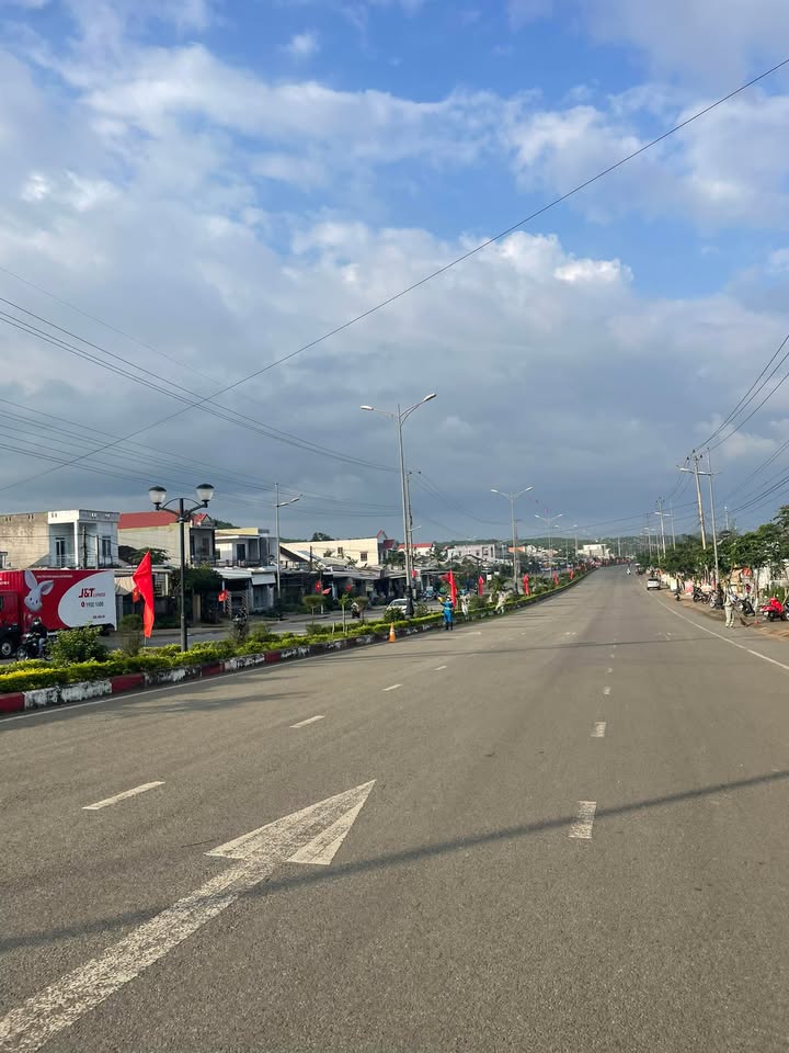 Đất nền 2800m² Tỉnh lộ 621, Xã Bình Thuận, Giá 1 tỷ - Cơ hội đầu tư tuyệt vời!