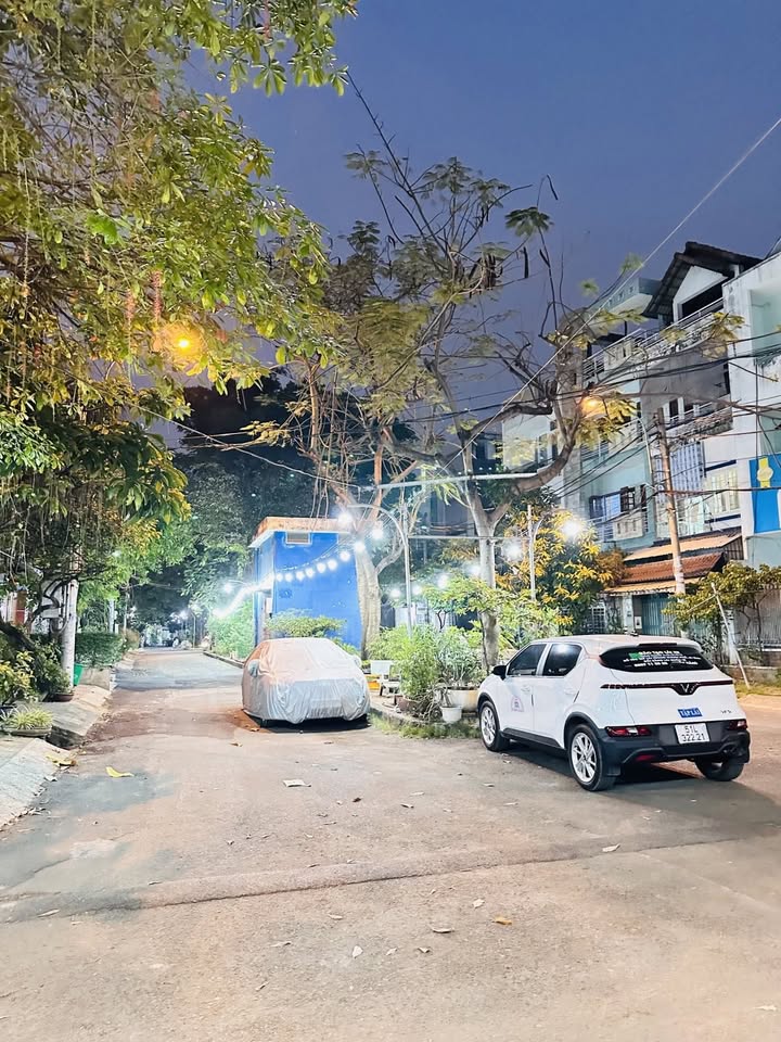 Nhà riêng Quận Bình Thạnh 106m² giá 20 tỷ - Thiết kế hiện đại, tiện nghi đầy đủ!