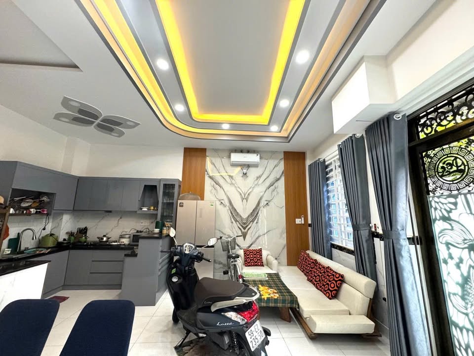 Nhà đẹp Phường 7, Quận Phú Nhuận 37m² giá 7.5 tỷ - Sẵn sàng ở ngay!