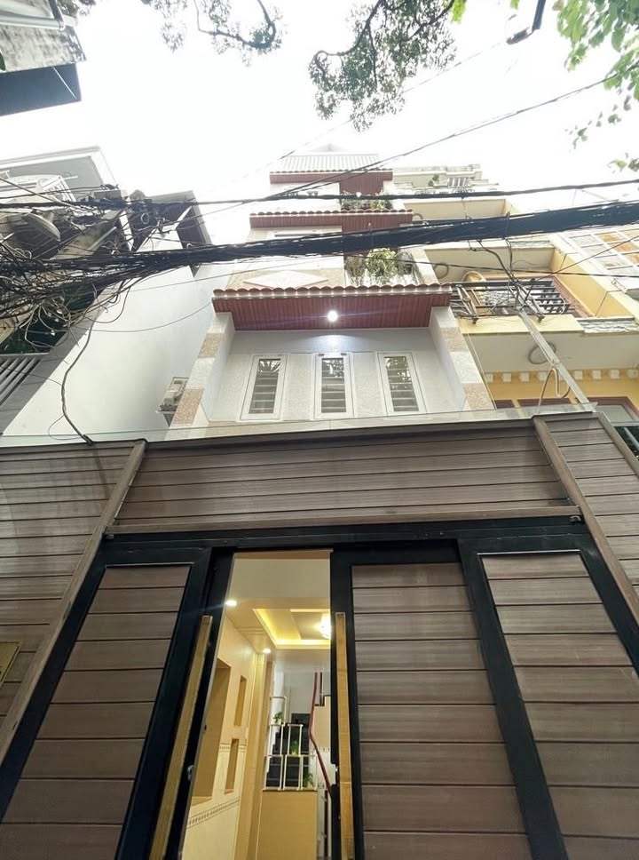 Nhà phố 5 tầng Phan Xích Long 34m² giá 6 tỷ - Full nội thất tặng ngay!