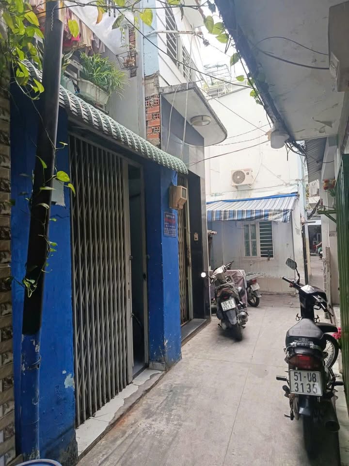 Nhà phố Quận 10 - 30m² giá chỉ 4.28 tỷ - Sẵn sàng vào ở ngay!