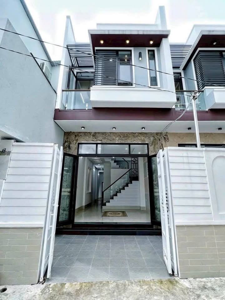 Nhà phố Tân Kiên, Bình Chánh 81m² giá 880 triệu - Nhà mới, đầy đủ tiện nghi!