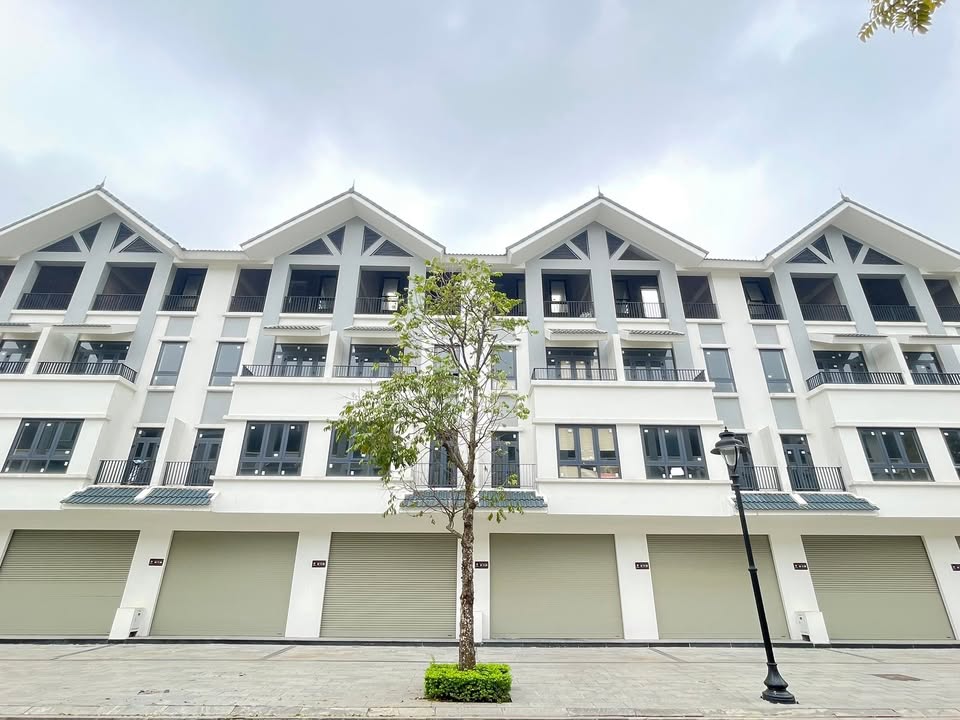 Townhouse Vinhome Greenbay Mễ Trì 100m² giá 17.5 tỷ - Đầu tư sinh lời hấp dẫn!