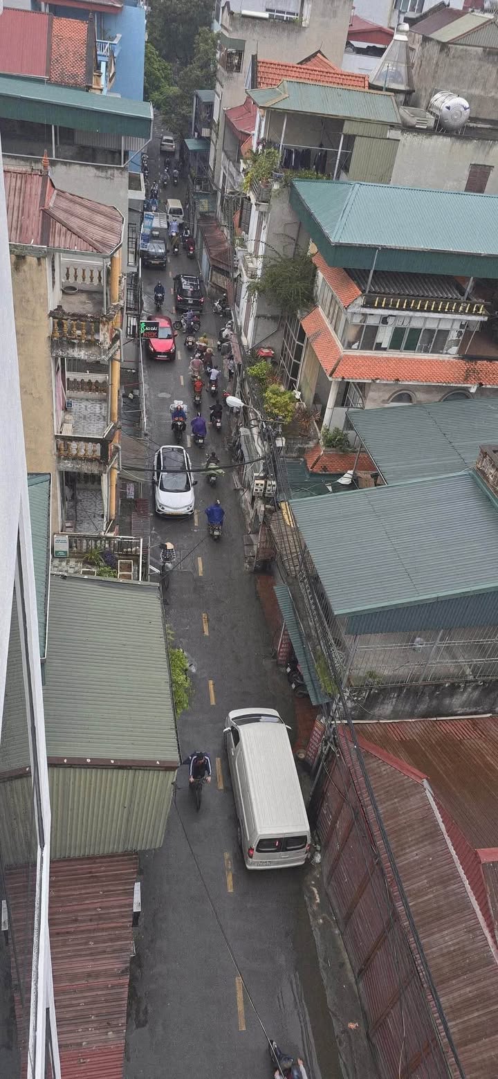 Nhà mặt phố Vũ Tông Phan 83m² giá 27 tỷ - Kinh doanh ngay trong tầm tay!