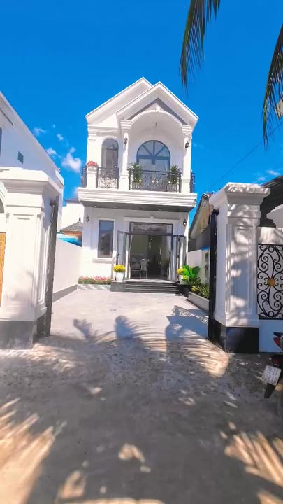 Nhà đẹp tại Diên Sơn - Diên Khánh 105m² giá 2.85 tỷ - Đón ánh sáng tự nhiên!